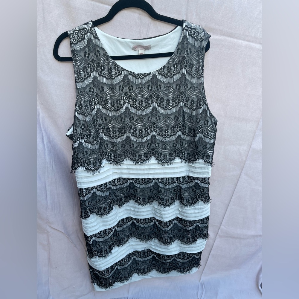 Black and White Ruffled Sleeveless Mini Dress